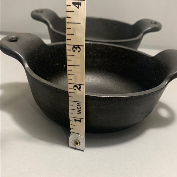 Mini Cast Iron Set of 2 Lodge USA HMSB skillet to table set matte black pots - Picture 4 of 5